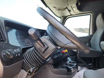 International LT625 Steering Column