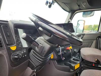 International LT625 Steering Column