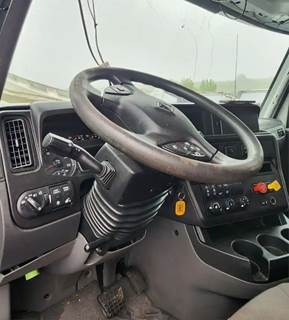 International LT625 Steering Column