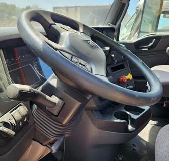 International LT625 Steering Column