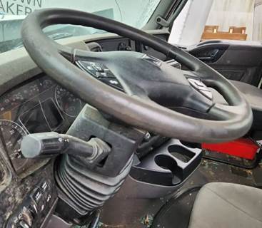 International LT625 Steering Column