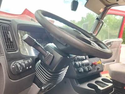 International LT625 Steering Column