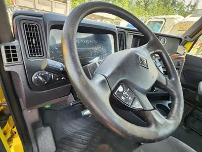 International RH613 Steering Column