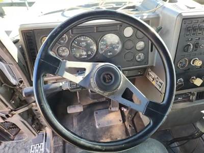 Mack CL713 Steering Column