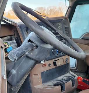 Mack Granite GU813 Steering Column for a 2017 Mack GU813