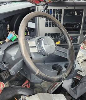 Mack Pinnacle CXU613 Steering Column for a 2016 Mack CXU613