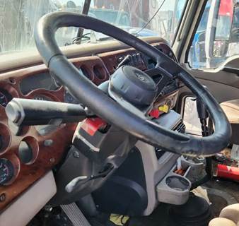 Mack Vision CXN613 Steering Column for a 2006 Mack CXN613