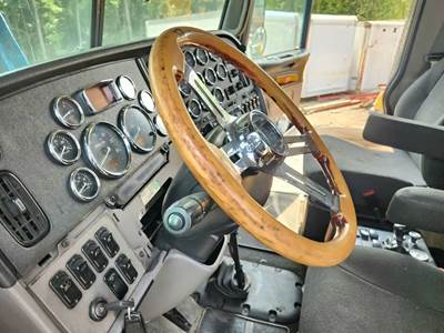 Peterbilt 389 Steering Column