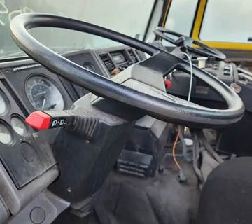Sterling SC8000 Steering Column for a 2007 Sterling SC8000 Cargo
