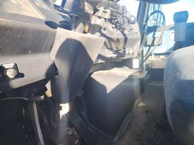 Volvo / WhiteGMC WG64T Steering Column for a 1995 Volvowhitegmc WG64T