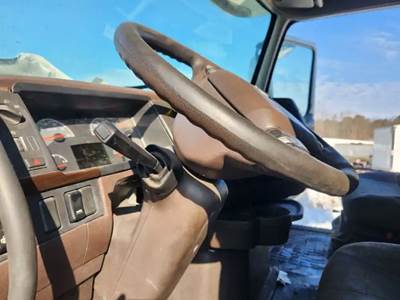 Volvo VNL Steering Column