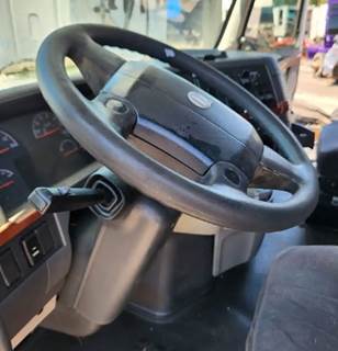 Volvo VNL Steering Column