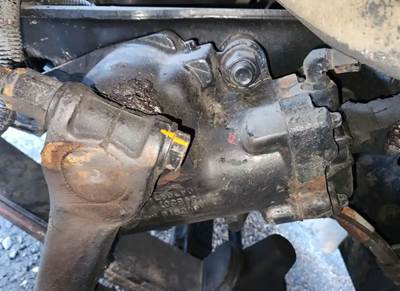 Hydrapower TBD Steering Gear / Rack for a 2000 Kenworth W900