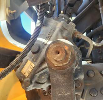 Isuzu 898252087 Steering Gear / Rack for a 2013 Isuzu Reach