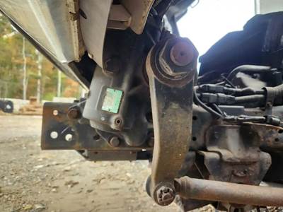 Mitsubishi MK382585 Steering Gear / Rack for a 2007 Mitsubishi FE-84D