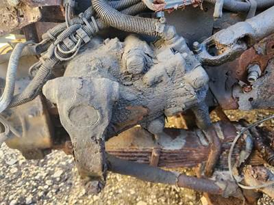 TRW/ROSS Hydrapower Steering Gear / Rack for a 2001 International 4900