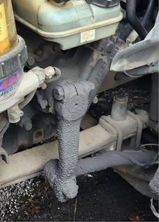 TRW/ROSS Steering Gear / Rack for a 2014 Freightliner Cascadia 113