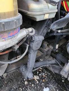 TRW/ROSS Steering Gear / Rack for a 2014 Freightliner Cascadia 113