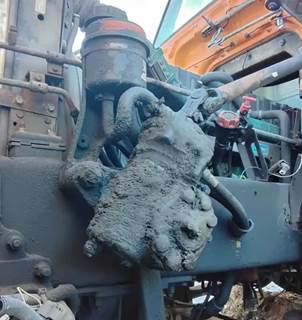 TRW/ROSS Steering Gear / Rack for a 2007 Volvo VNM