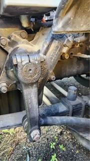 TRW/ROSS Steering Gear / Rack for a 2017 Freightliner Cascadia 113
