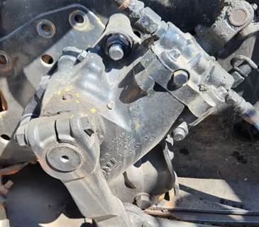 TRW/ROSS Steering Gear / Rack for a 2008 Freightliner FLD120SD Glider