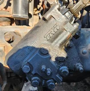 TRW/ROSS Steering Gear / Rack for a 2006 Mack CXN613