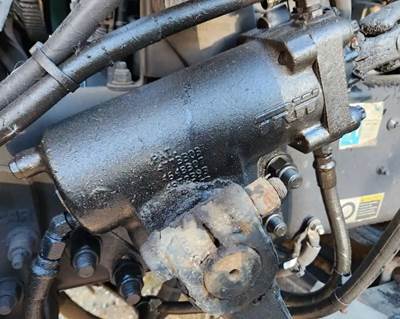 TRW/ROSS Steering Gear / Rack for a 2016 Peterbilt 348