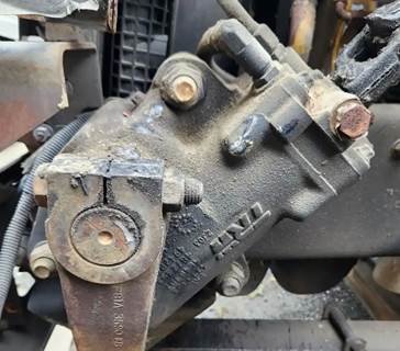 TRW/ROSS Steering Gear / Rack for a 2003 Ford F-650