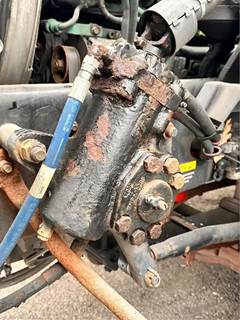 TRW/ROSS Steering Gear / Rack for a 2009 Volvo VHD