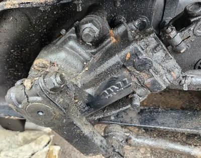 TRW/ROSS Steering Gear / Rack for a 2022 Freightliner Cascadia 126