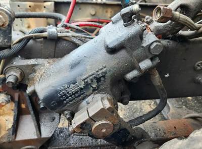 TRW/ROSS Steering Gear / Rack for a 2000 Sterling L9500