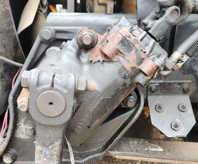 TRW/ROSS Steering Gear / Rack for a 2007 Peterbilt 387