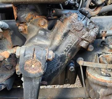 TRW/ROSS Steering Gear / Rack for a 2014 Freightliner Cascadia 125