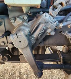 TRW/ROSS Steering Gear / Rack for a 2017 Freightliner Cascadia 125