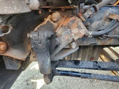 TRW/ROSS Steering Gear / Rack for a 2020 Freightliner Cascadia 126