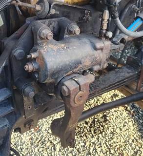 (Used) 1987 Kenworth T600, Steering Box- Part Number: 3806819, Serial Number: