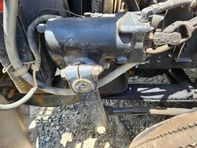 (Used) 2005 International 9200I, Steering Box- Part Number: 3808819, Make: