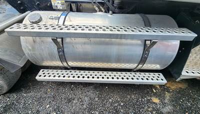 Kenworth T880 Right Frame Step