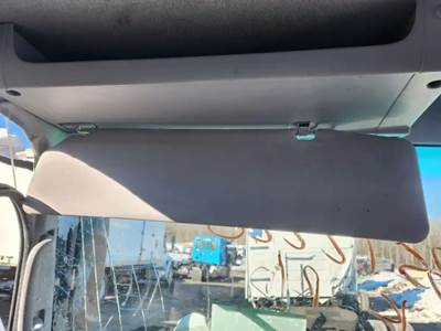 Chevrolet W4500 Sun Visor