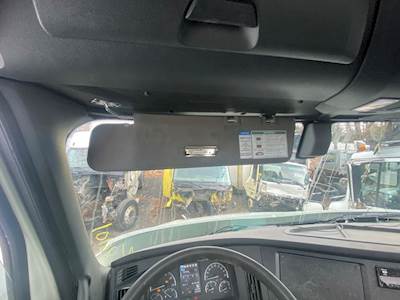 Freightliner Cascadia 113 Sun Visor