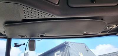 Freightliner Cascadia 113 Sun Visor