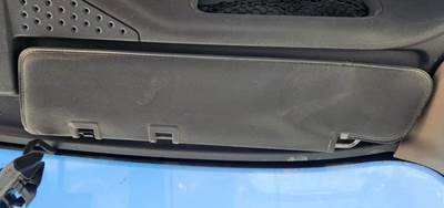 Freightliner Cascadia 113 Sun Visor