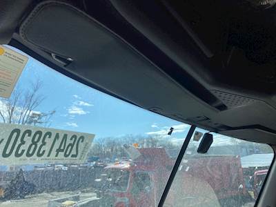 Freightliner Cascadia 125 Sun Visor