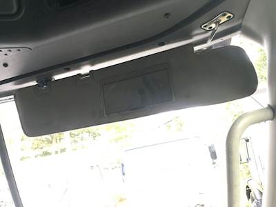 Freightliner Cascadia 125 Sun Visor