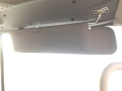 Freightliner Cascadia 125 Sun Visor