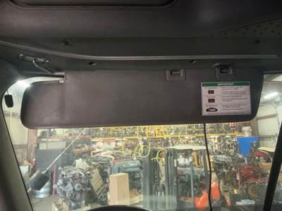 Freightliner Cascadia 125 Sun Visor