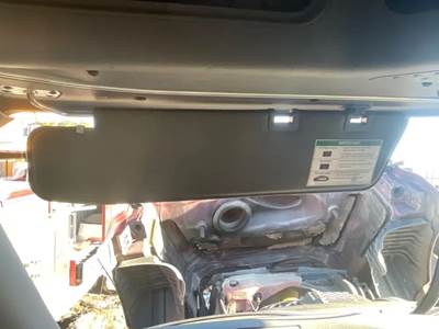Freightliner Cascadia 125 Sun Visor