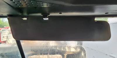Freightliner Cascadia 125 Sun Visor