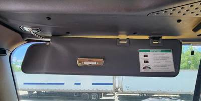 Freightliner Cascadia 125 Sun Visor