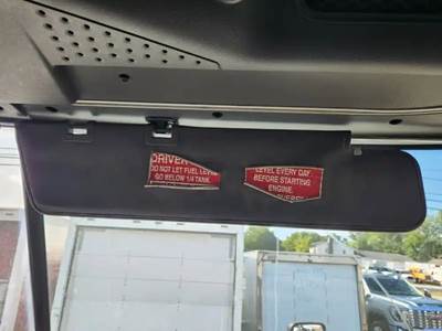 Freightliner Cascadia 125 Sun Visor